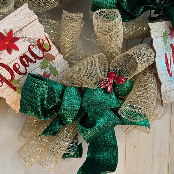 Handmade Joy, Peace & Noel Christmas Wreath - Picture 6 of 9